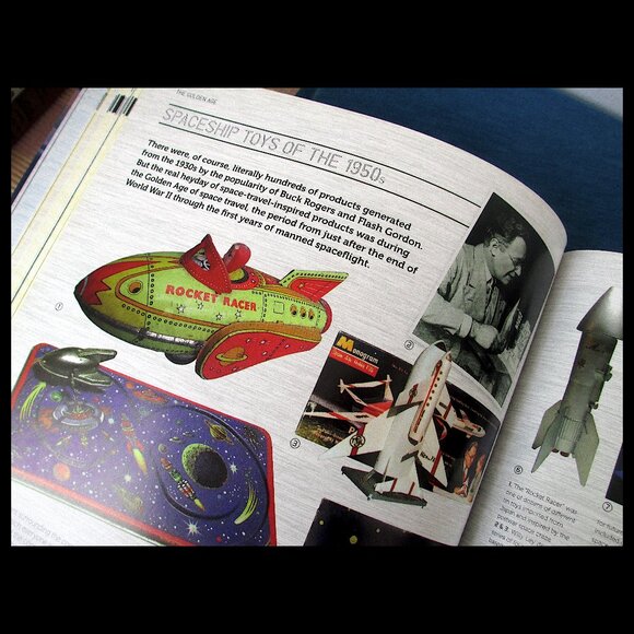 Book - Spaceships: An Illustrated History of the Real & the Imagined, Ron Miller - Picture 11 of 16